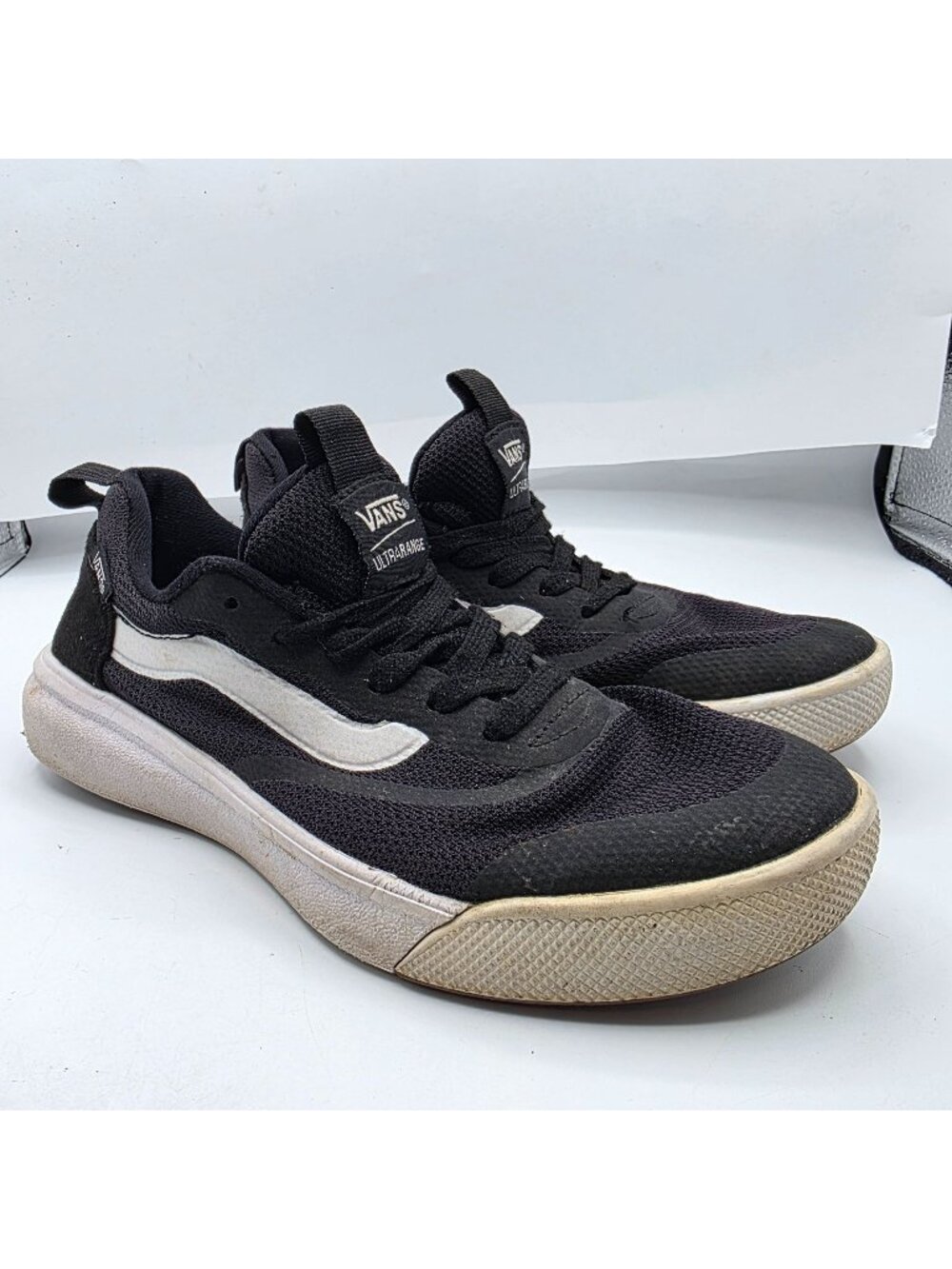 Vans UltraRange Rapidweld Womens Size 7.5 Black White Athletic Shoes Walking